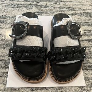 Vince Camauto Kenendys 7.5